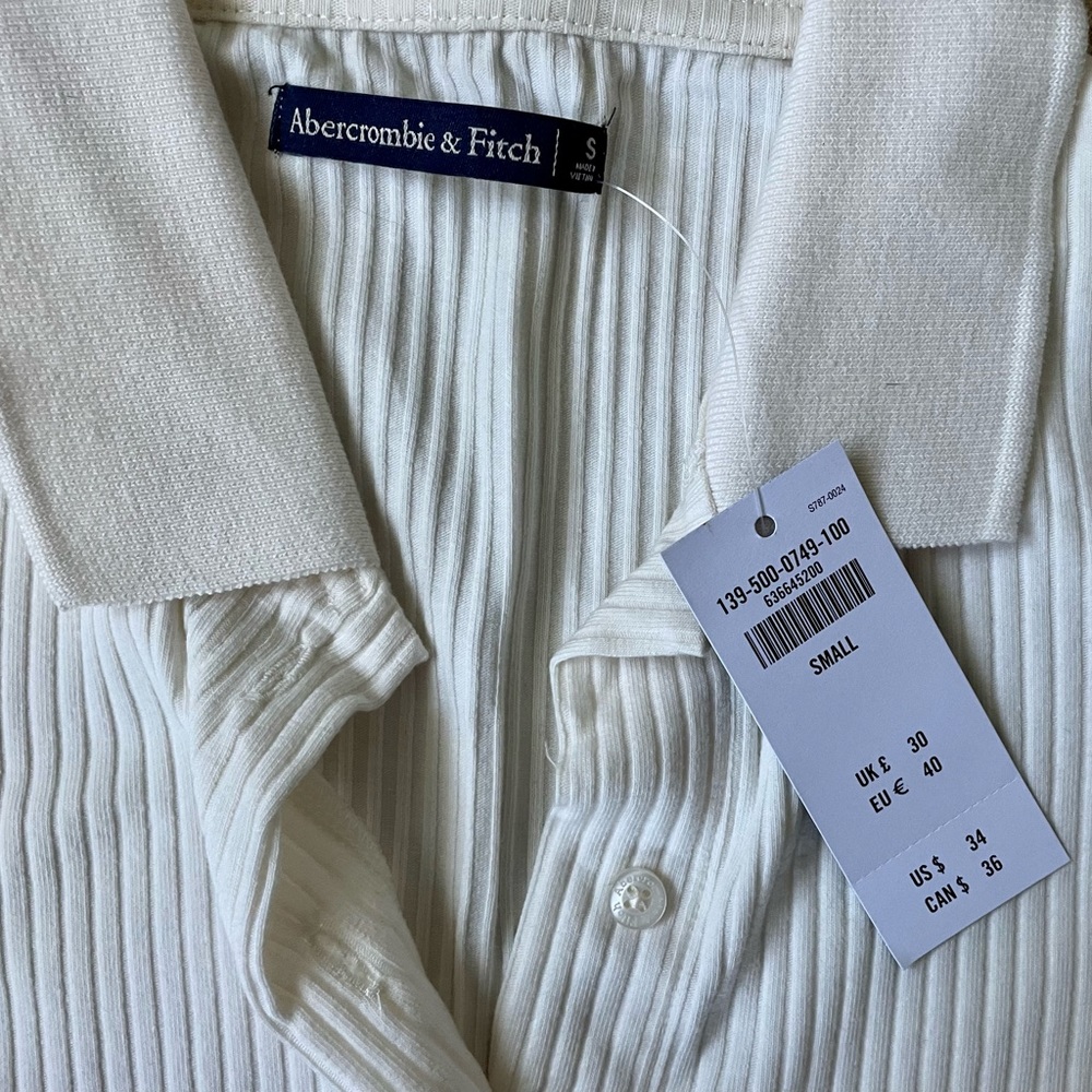Abercrombie & fitch Cream collared button up size S